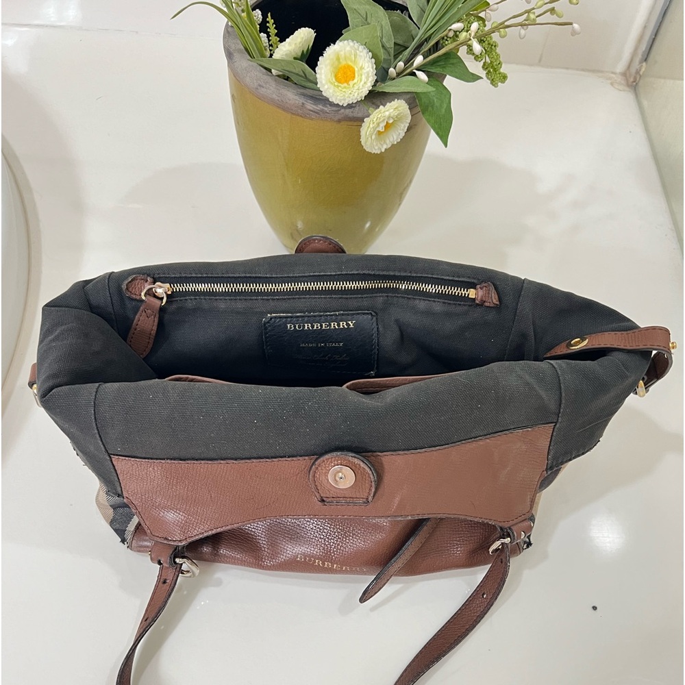 , Burberry Medium Tote hazel color, size 9.25x7.5 wide.Leather and fabric - Picture 1 of 7